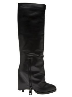 http://www.farfetch.com/shopping/women/kalliste-foldover-boot-item-10493143.aspx?storeid=9573
